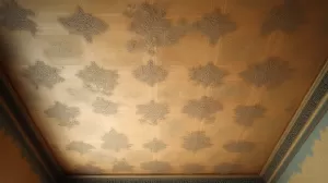 Jaka tapeta na sufit