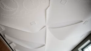 Jaki jest koszt robocizny sufitu podwieszanego Warszawa